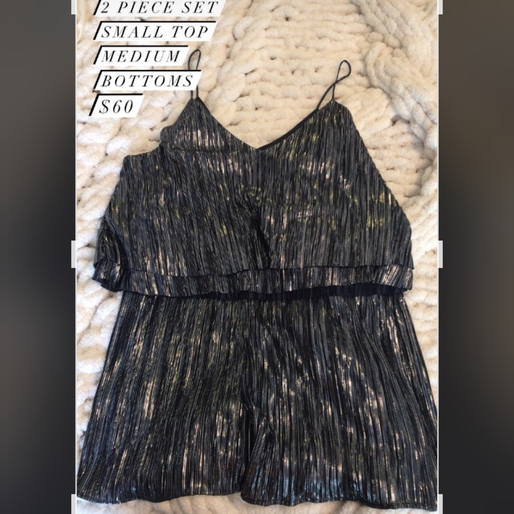 SUPER cute sparkly set